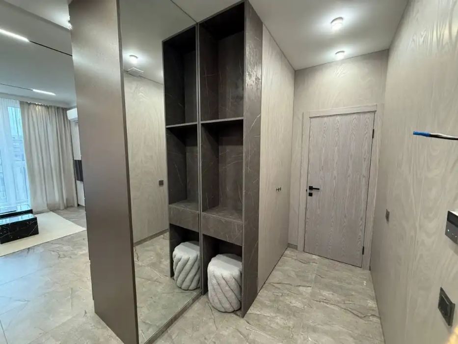 Сдам 2ком квартиру ЖК Небо паркинг генератор лифт тепло вода