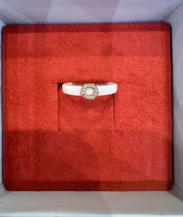 Каблучка з кераміки від бренду LOVE YOU.