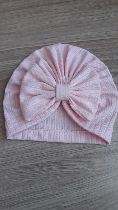 Шапочки для дівчинки