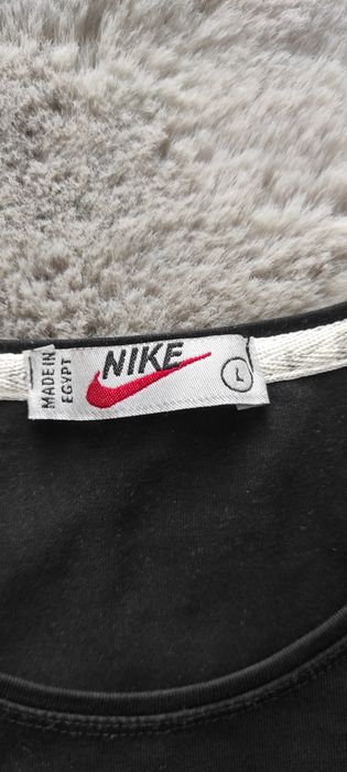 T-shirt damski czarny Nike L