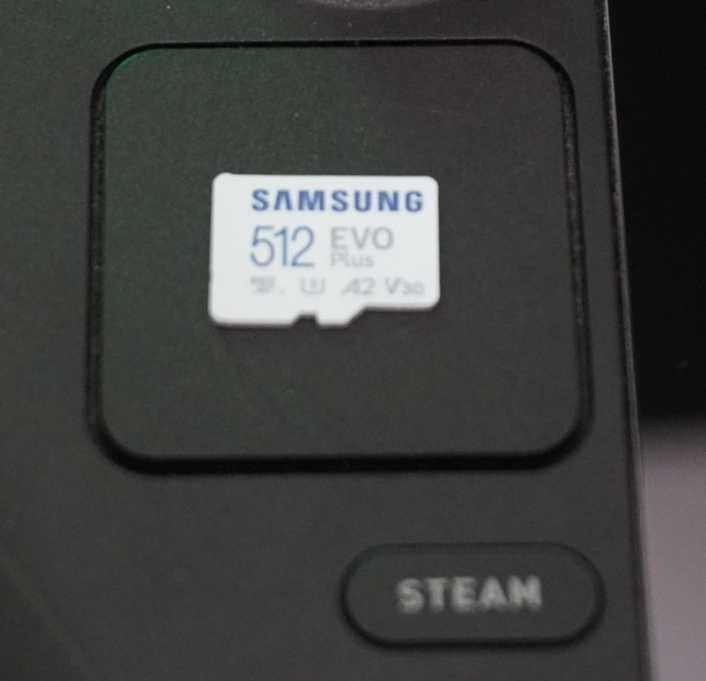 Steam Deck 64 GB + 512 GB + Akcesoria