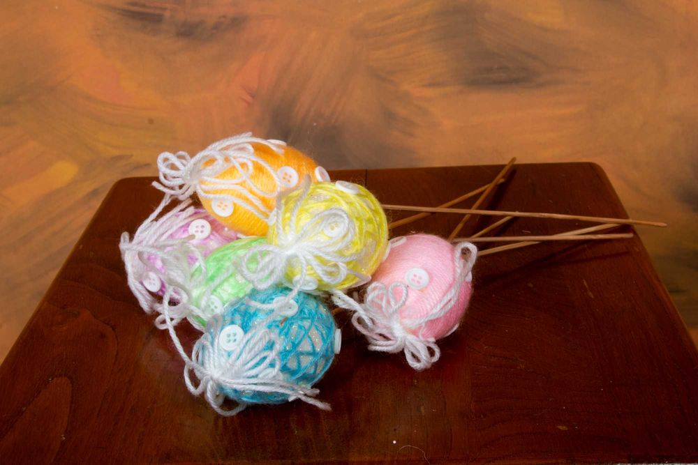 Ovos de esferovite para decoração