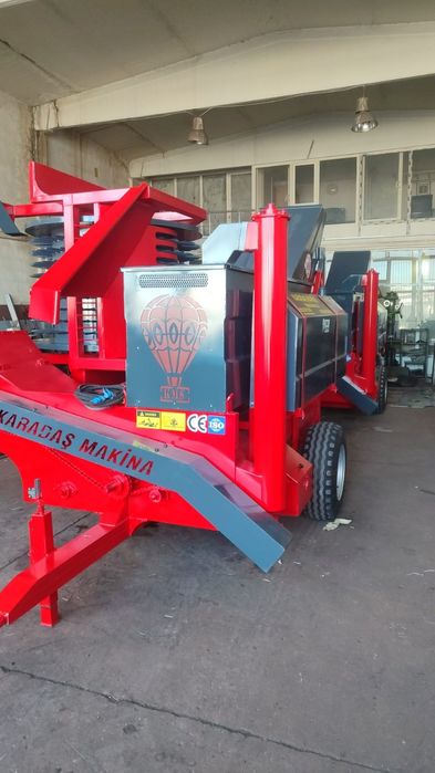 Kombajn do zbioru pestki dyni - KARADAS