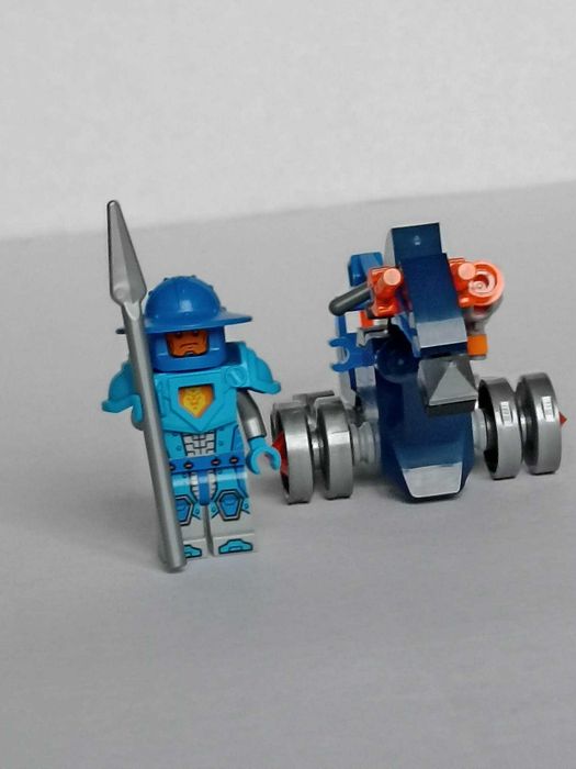 Lego Nexo Knights ,,Koń Motorowy" 30377