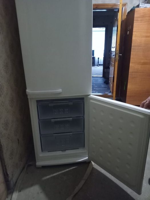 Холодильник Bosch