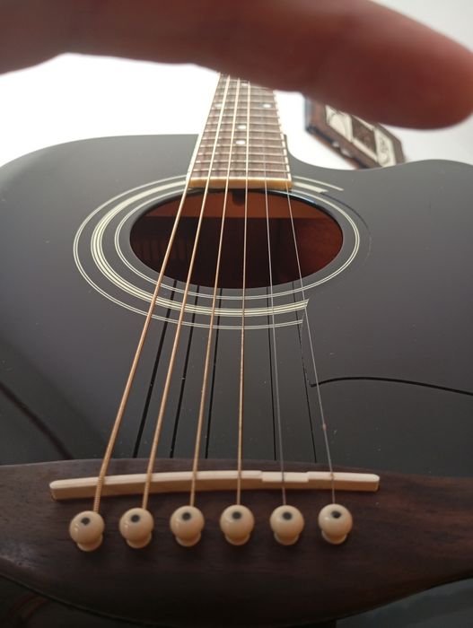 Guitarra Acústica Ibanez e Bolsa de Transporte