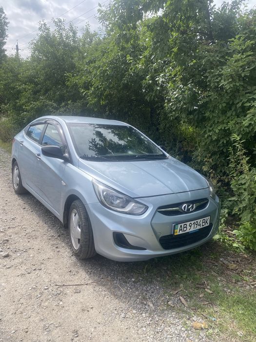 Hyundai ACCENT 2011р
