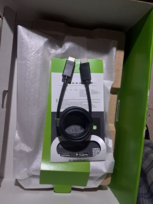 Xbox Series S  + comando, cabos e caixa – Como Nova, 6 Meses de Uso