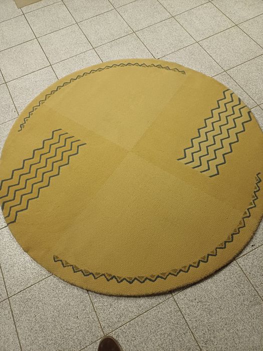 Carpete redonda bonita