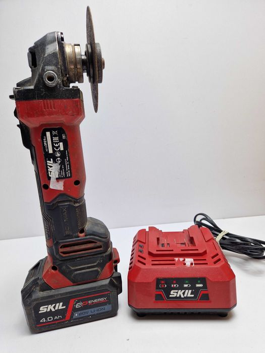 Akumulatorowa szlifierka kątowa Skil 20v 3921 125mm 1x4.0Ah