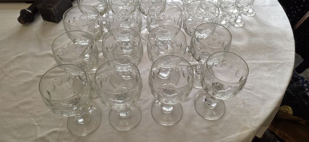 Copos de Mesa (conjunto de vinho, agua, calice e taças)