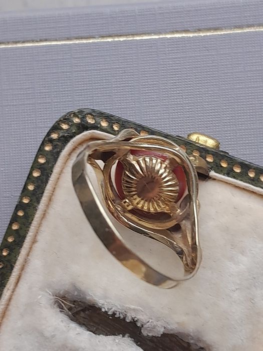 R.16 Retro Pierścionek 3.83g Koral nat. Złoto 585 WYCENA