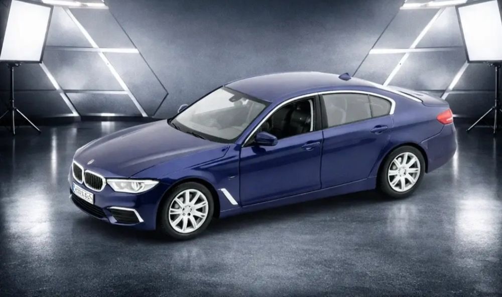 модель автомобіля  BMW F90
