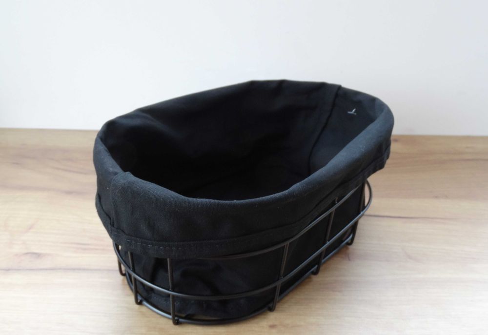 Koszyk metalowy z bawełnianą wyściółką