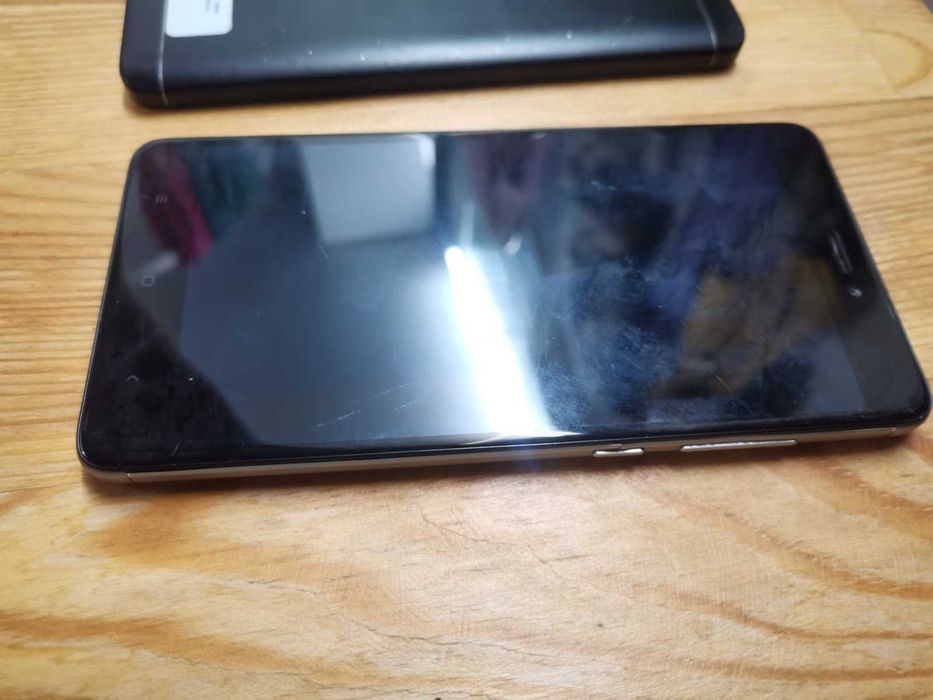 Мобільний телефон Xiaomi Redmi Note 4 3/32Gb
