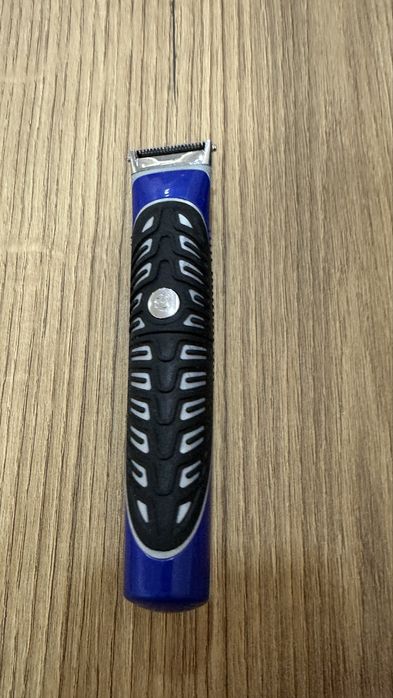 Тример Gillette в робочому стані