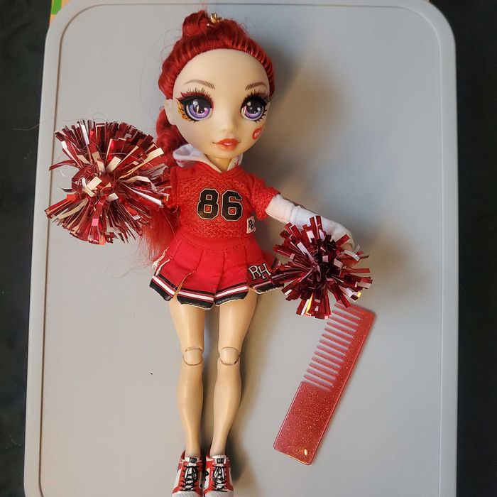 Rainbow High Cherr Ruby