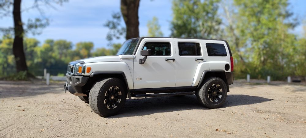 Hummer H3 2010 год