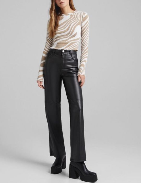 Cветер xs bershka
