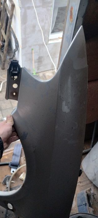 Крило переднє Опель вектра б opel vectra b праве ліве усілітель бампер