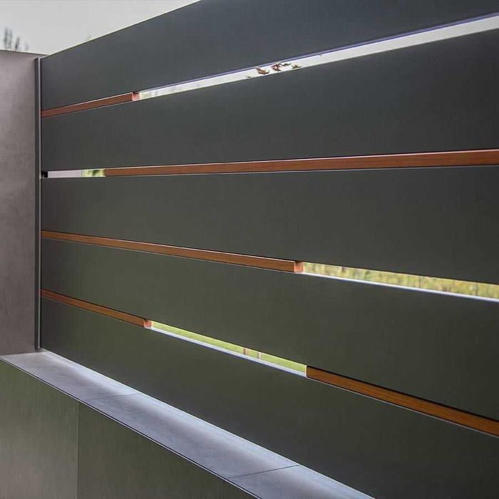 Жалюзійні паркани та ворота Виноградів