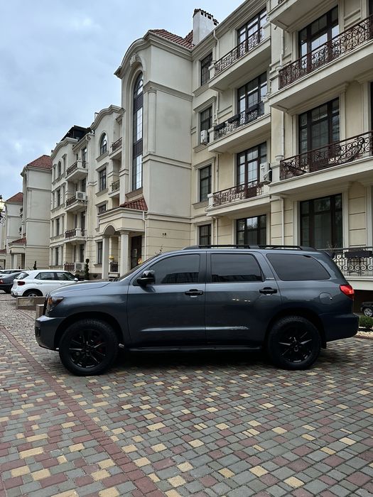 Toyota Sequoia Platinum 2008 газ/бензин