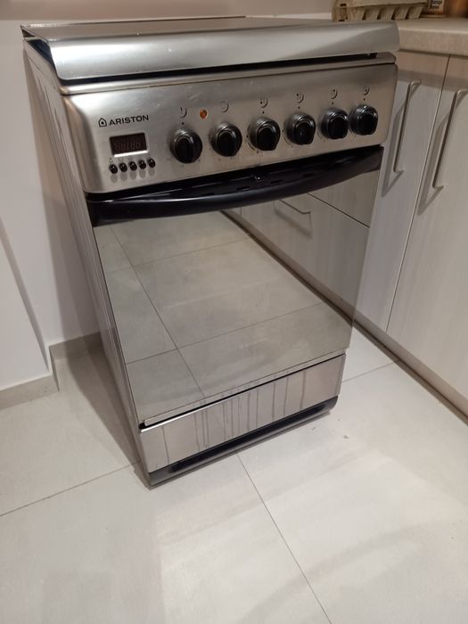 Ariston Kuchnia gazowo elektryczna grill rożen termoobieg