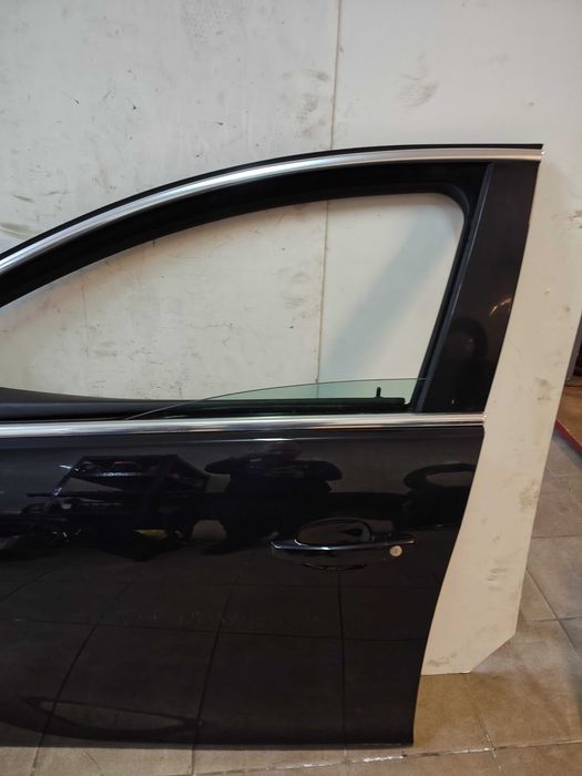 Przednie lewe drzwi Opel Insignia A czarne Z20R 2011r.