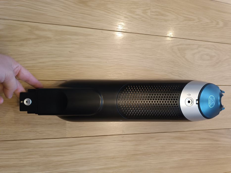 _._ Odkurzacz pionowy Bosch 21.6V Flexxo Serie 4 - korpus, obudowa