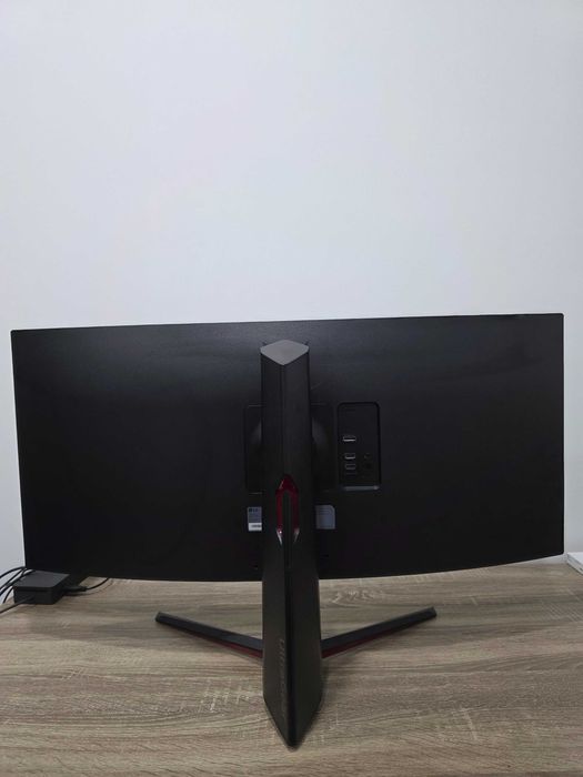 Vendo Monitor Gaming Curvo LG UltraGear 34" UltraWide