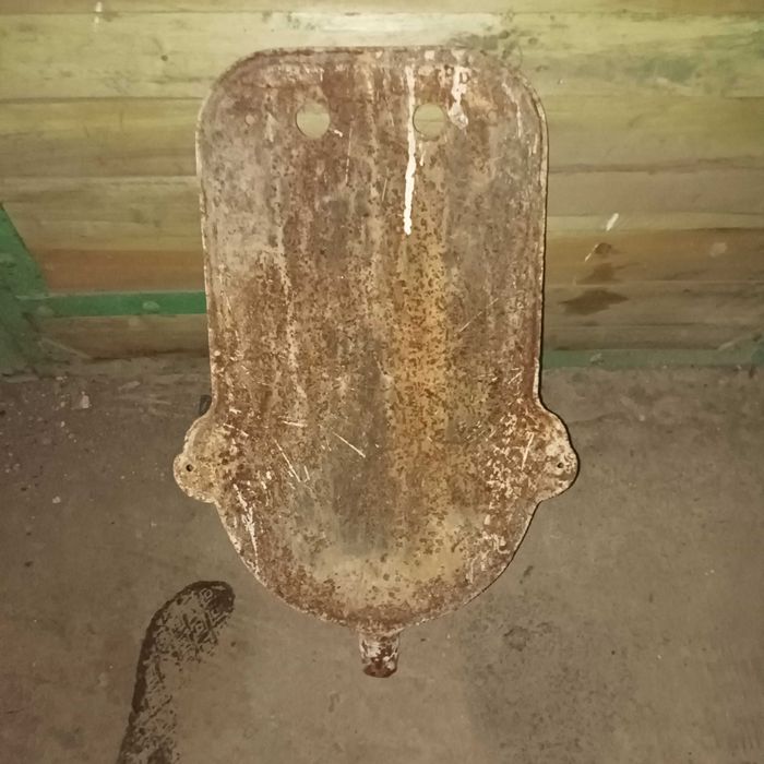 Stare emaliowane przedmioty naczynia kanki dzbanki