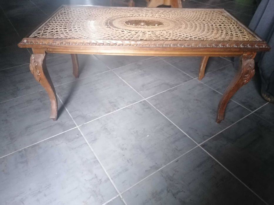 Móvel e Mesas de sala