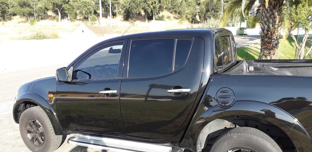 tablié em perfeito estado mitsubischi l 200