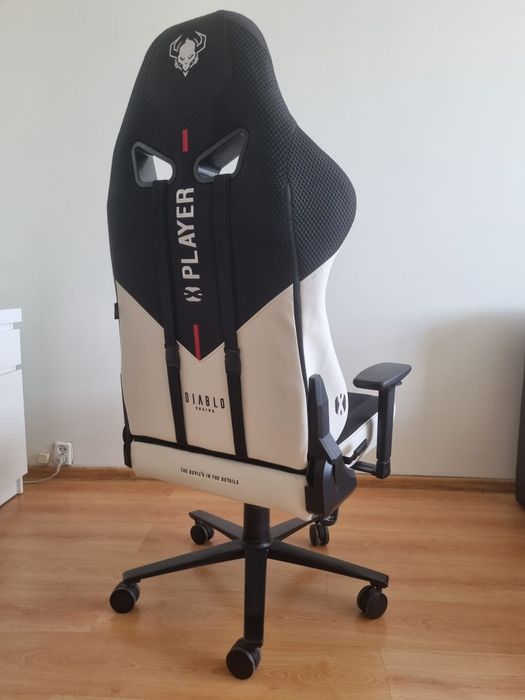 Sprzedam prawie nowy Fotel  DIABLO Player