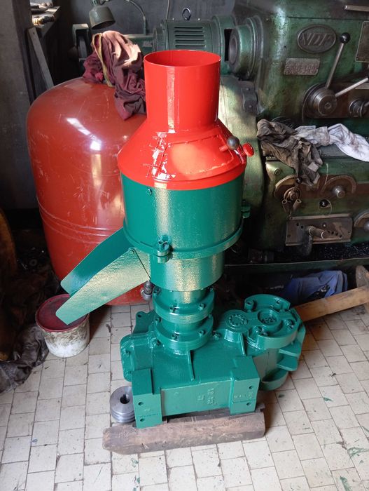 Peleciarka 300 kg/h  3 rolki