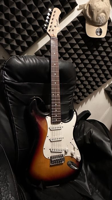 Guitarra Stagg como nova