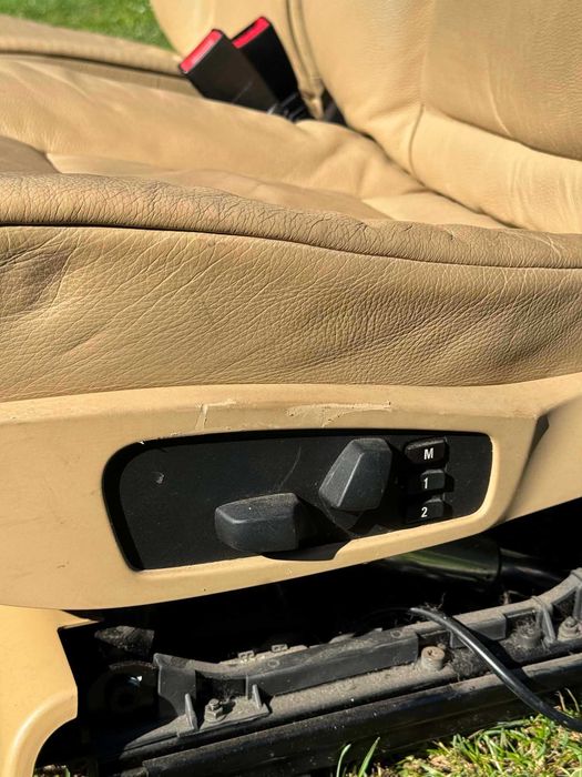 Bmw E60 E61 fotele + kanapa boczki kompletne wnętrz - grzanie, elektryka roletki (e61) - Europa