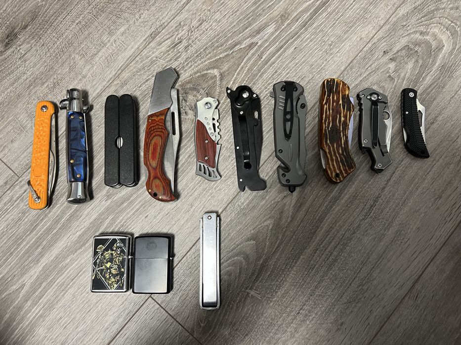 Продам коллекцию  ножей