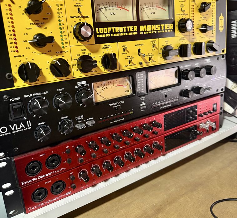Focusrite CLARETT 8 pre/usb + CLARETT+Octopre