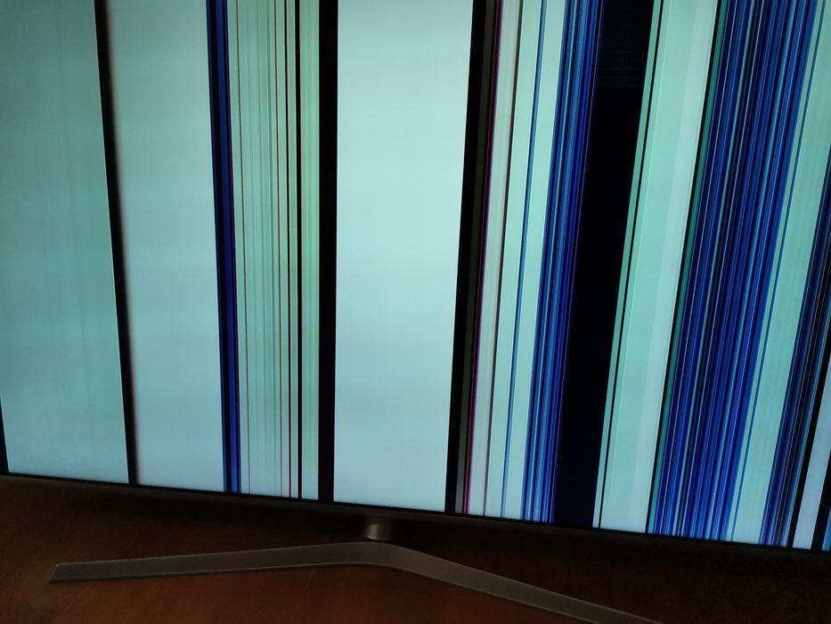 Tv Hisense H55UTB Avariada