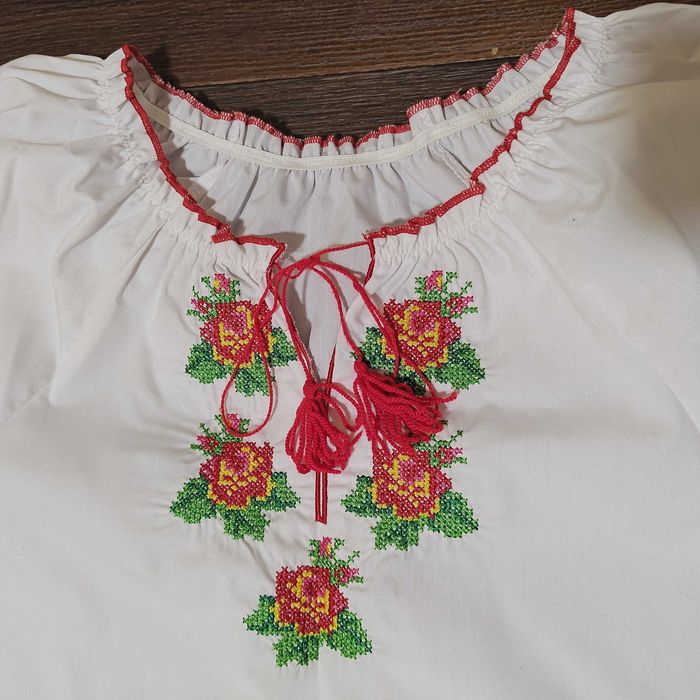 Вишиванка для дівчинки