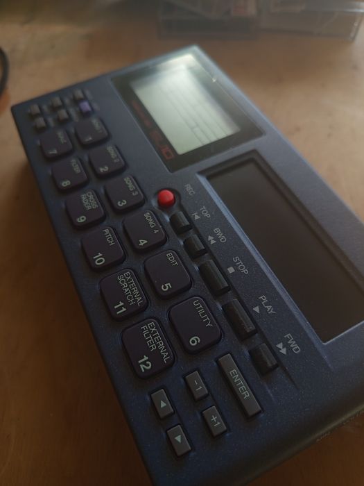 Yamaha su-10 lofi sampler 16bit + sample cd