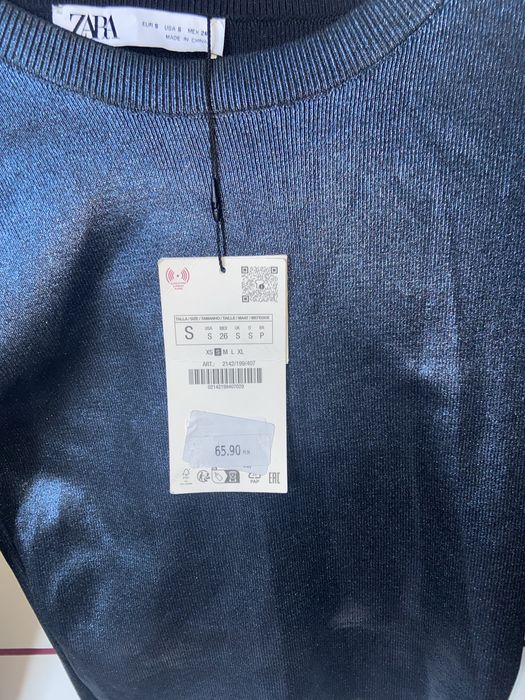 Brokatowa bluzka Zara S viral święta sylwester