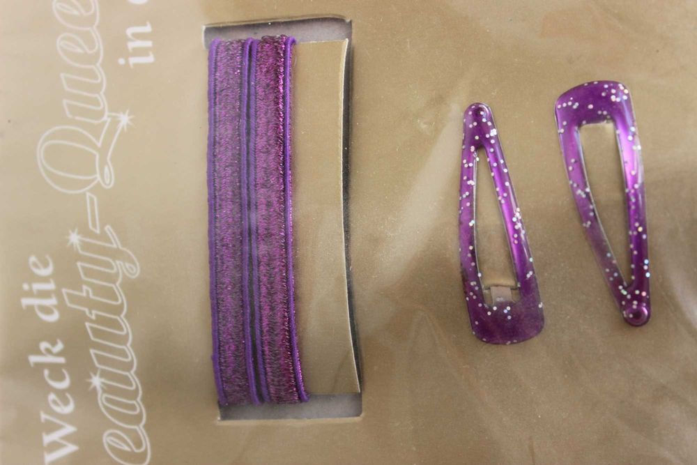 Bandoletes e ganchos de cabelo brilhantes