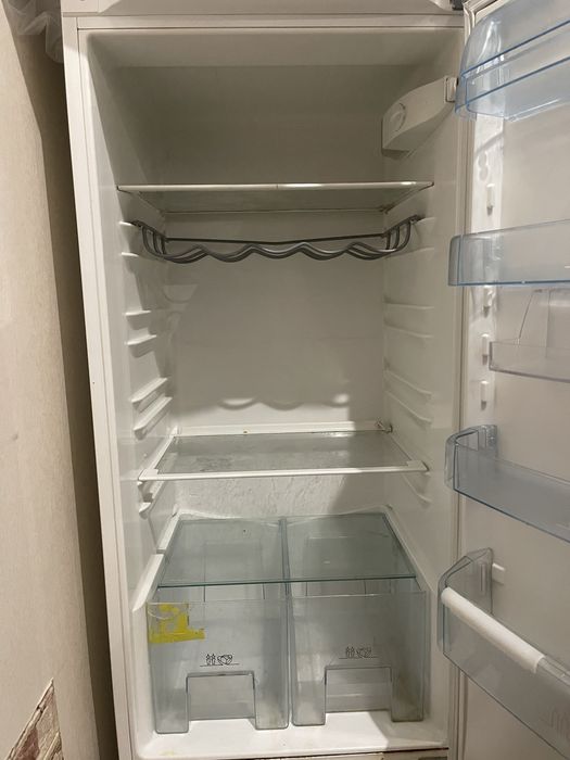 продам холодильник