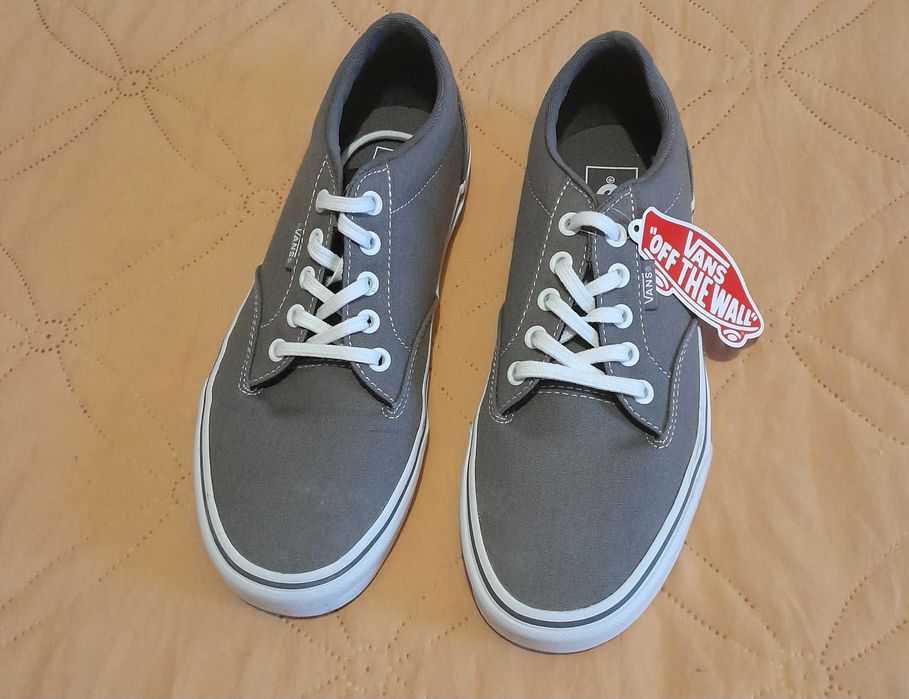 Ténis VANS novos cor cinzento Originais