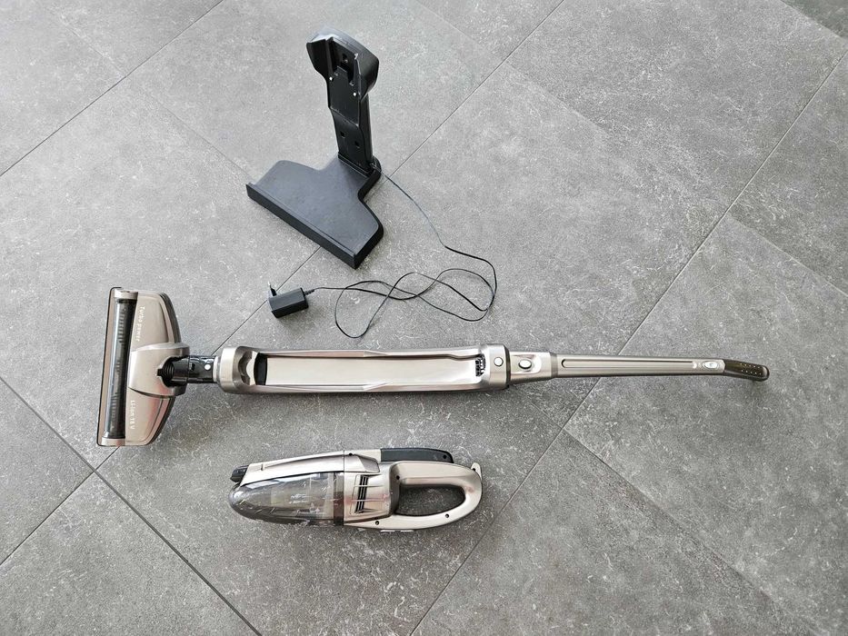 Продам пылесос аккумуляторный MAGIO MG-901 "2 в 1" полностью рабочий