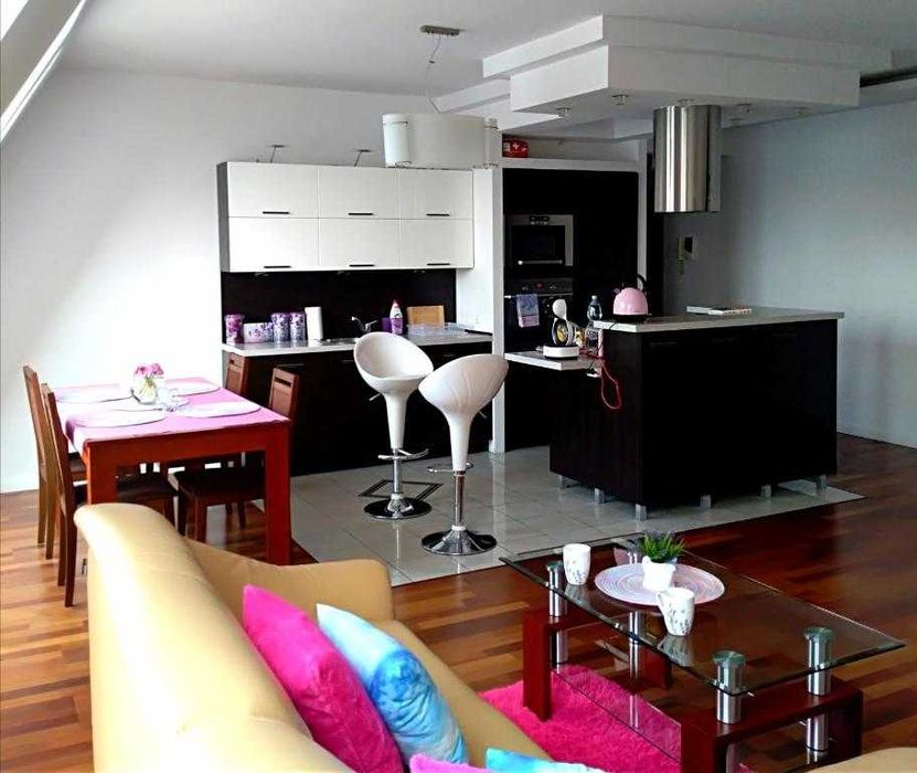 3 pokojowe  Z widokiem na Zamek, parking strzeżony gratis