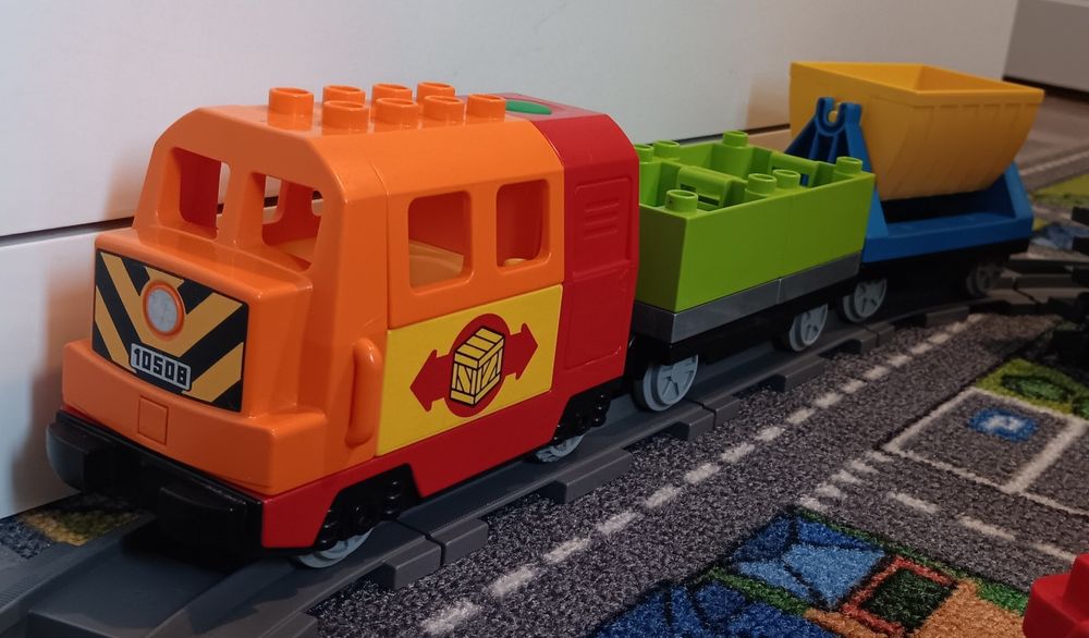 Pociąg kolejka Lego Duplo + klocki