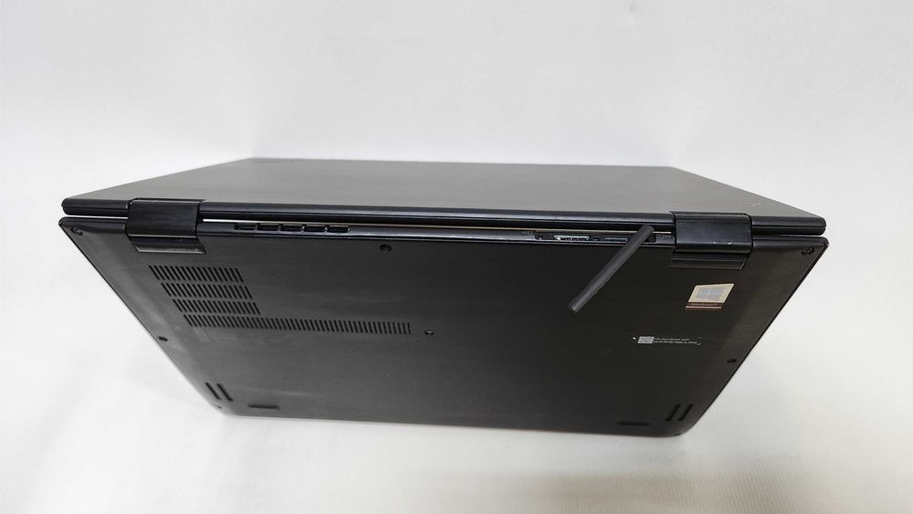 Lenovo ThinkPad X1 Yoga 3rd Gen i7-8550U 13.9" 8GB  256GB Touch